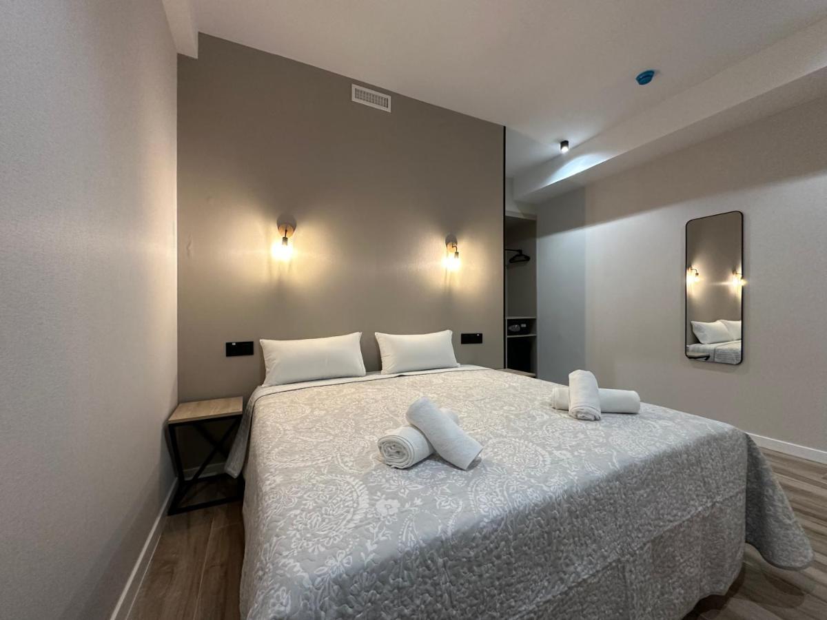 מדריד Cc Opera Suites מראה חיצוני תמונה