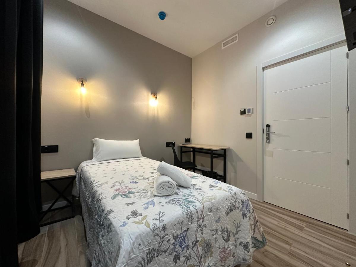 מדריד Cc Opera Suites מראה חיצוני תמונה