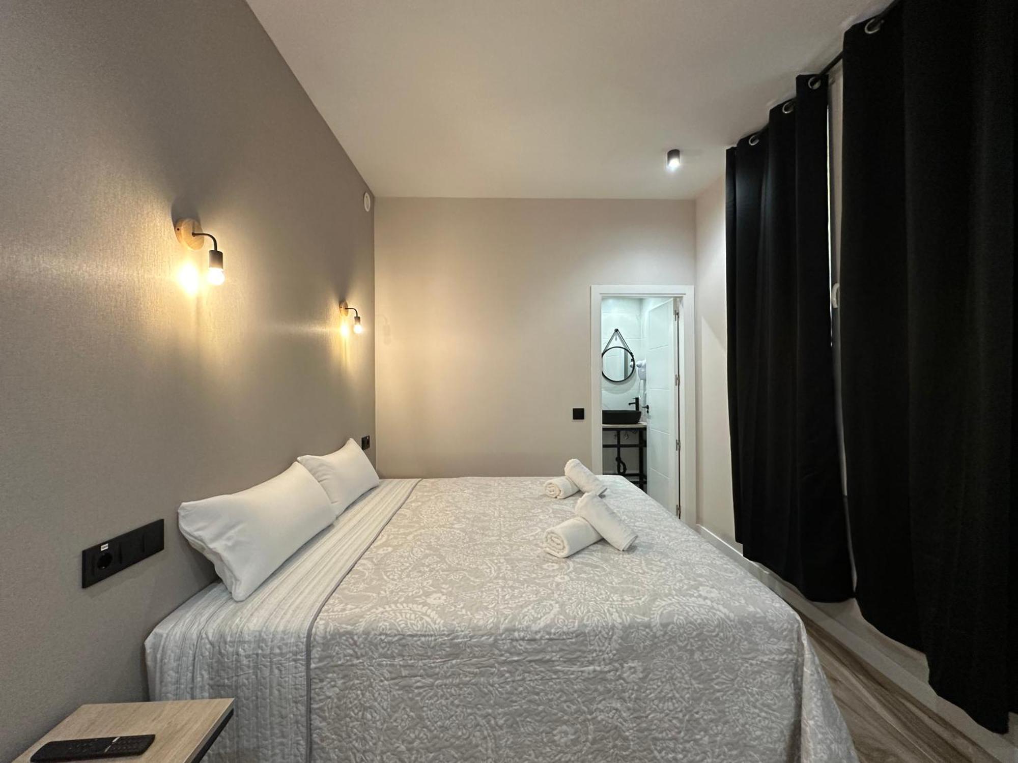 מדריד Cc Opera Suites מראה חיצוני תמונה