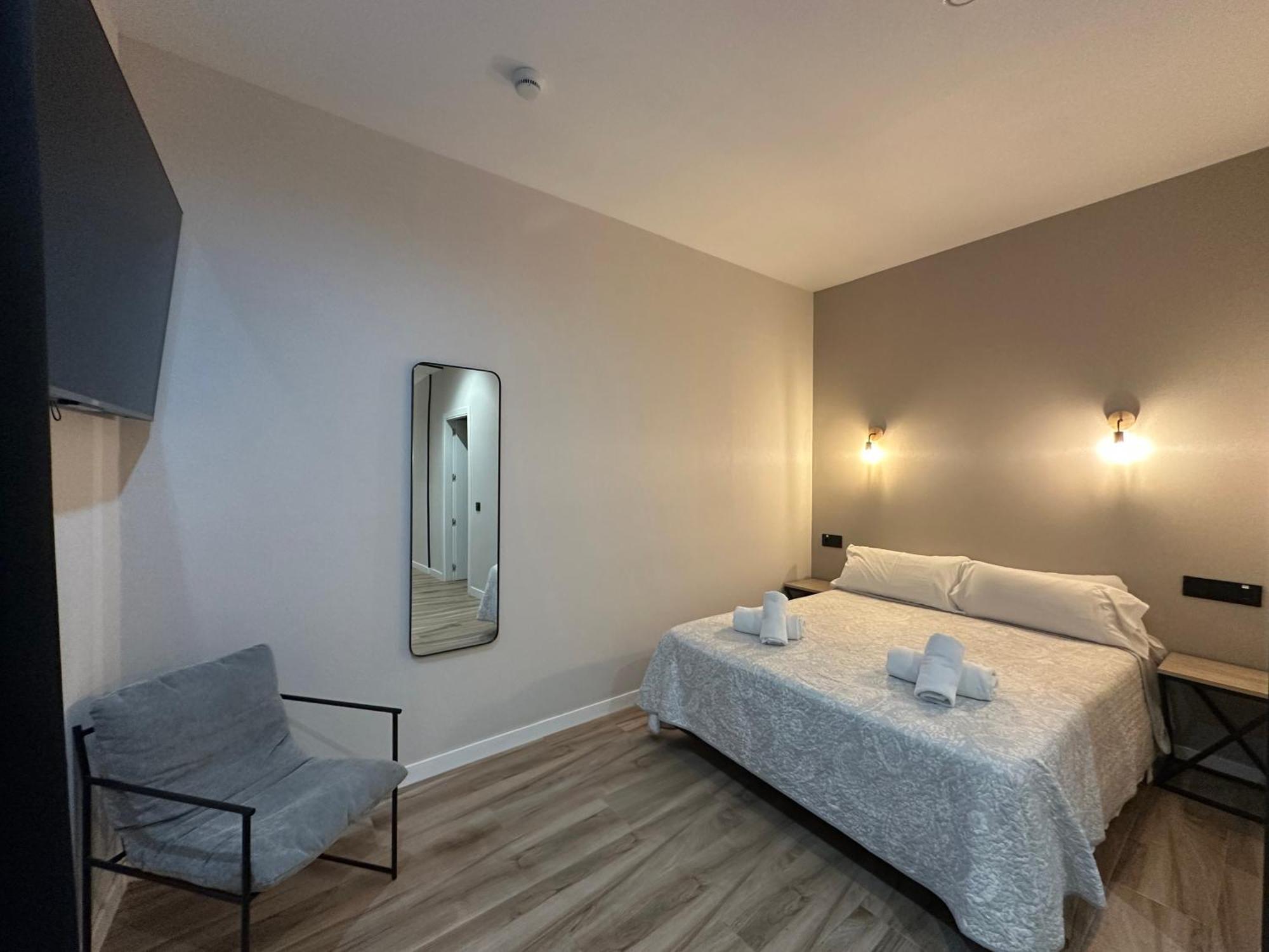 מדריד Cc Opera Suites מראה חיצוני תמונה