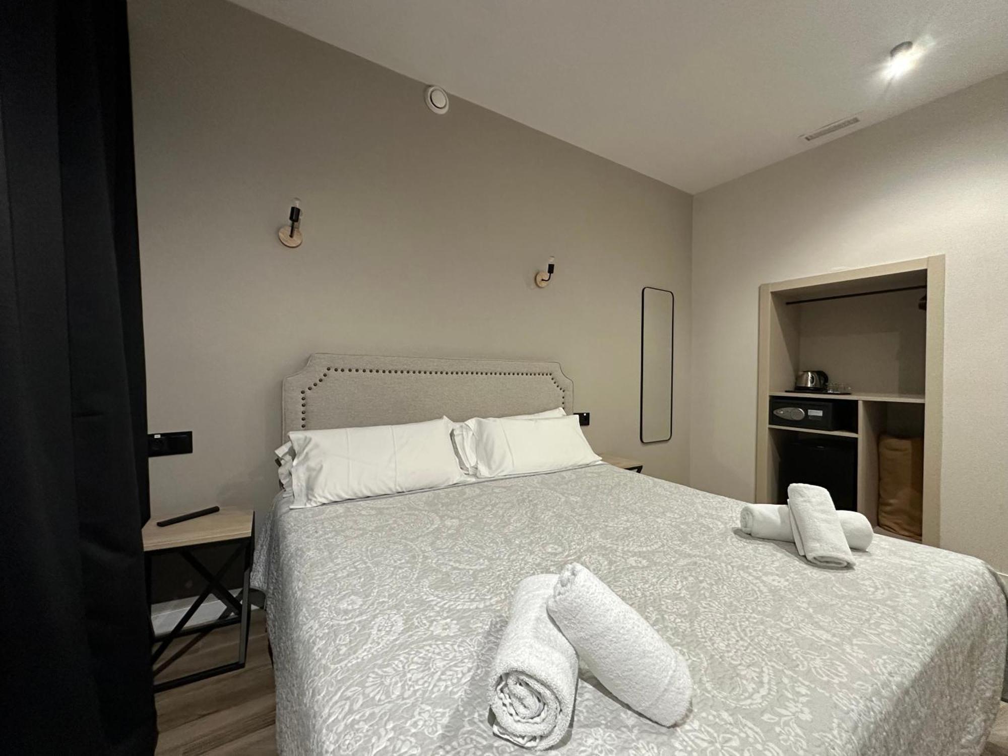 מדריד Cc Opera Suites מראה חיצוני תמונה