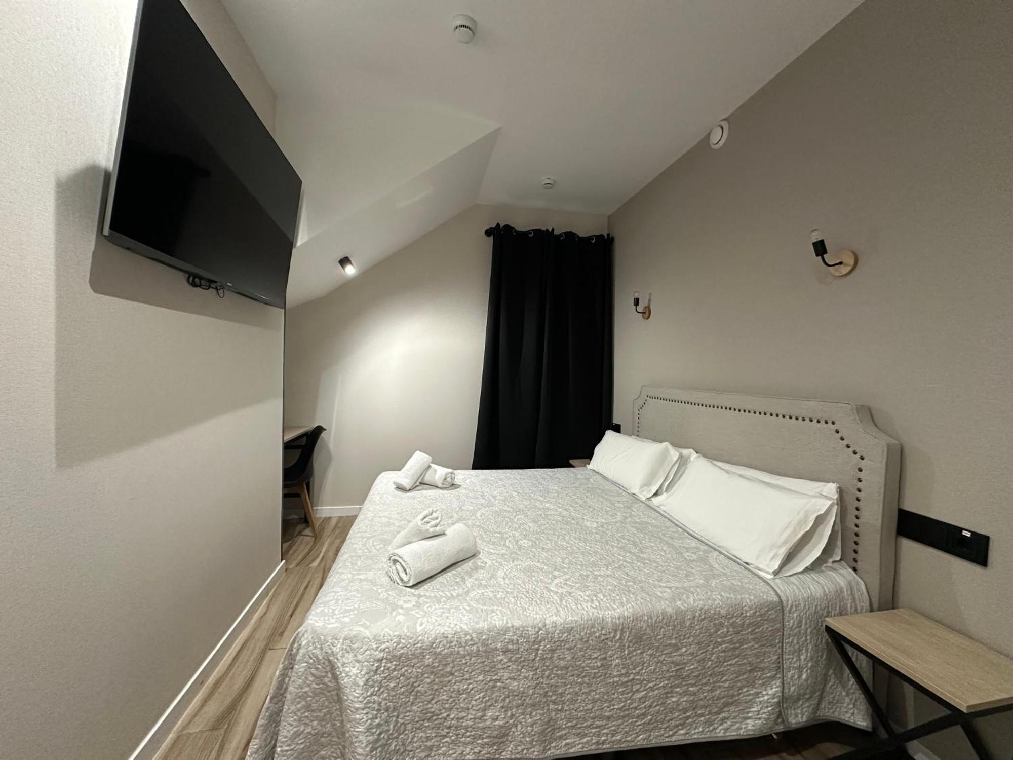 מדריד Cc Opera Suites מראה חיצוני תמונה