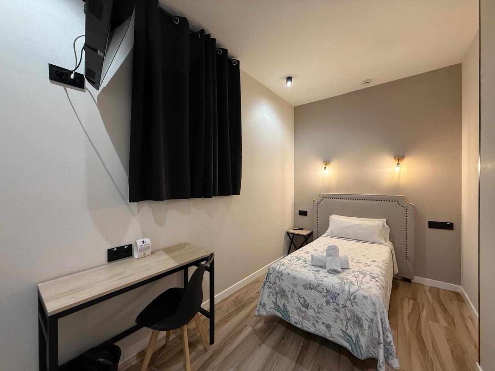 מדריד Cc Opera Suites מראה חיצוני תמונה